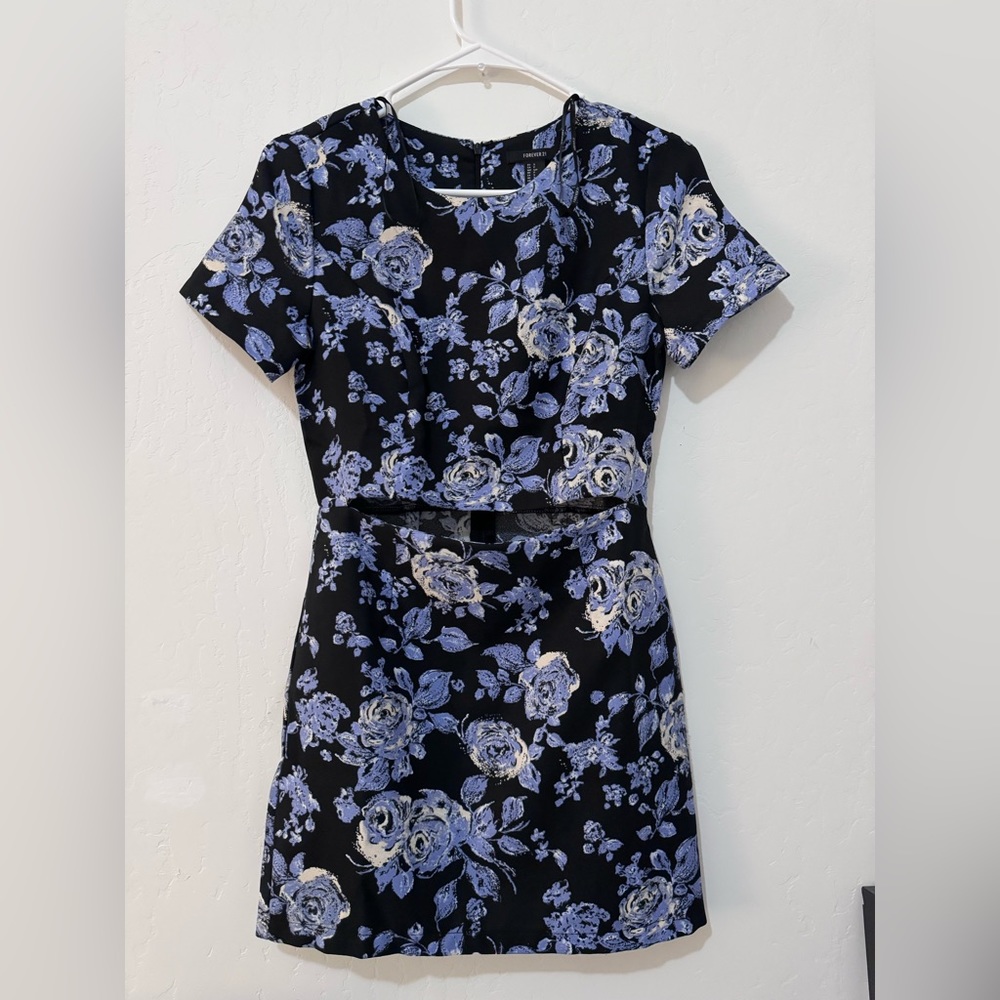 Forever 21 Lightweight Floral Structured Bodycon Mini Midriff Cutout Dress